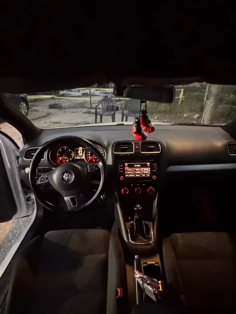 VW Golf, снимка 8 - Автомобили и джипове - 52348595