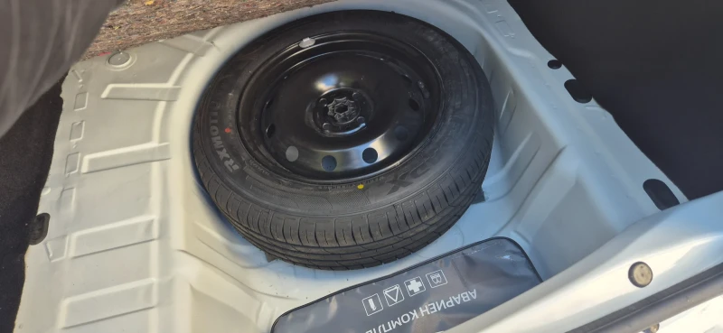 Dacia Logan, снимка 7 - Автомобили и джипове - 52589753