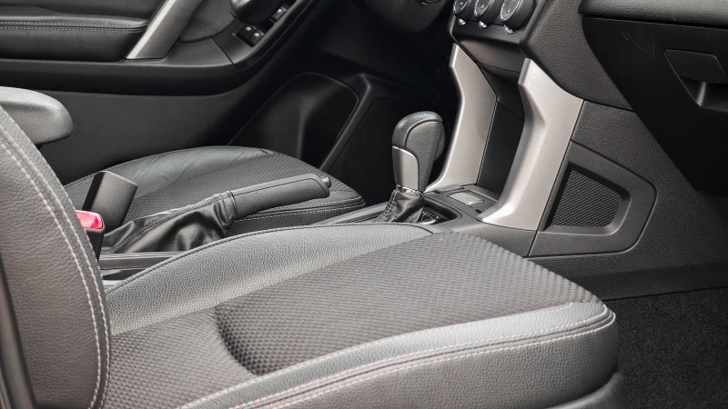 Subaru Forester 2.0 XT AWD, снимка 12 - Автомобили и джипове - 52710400