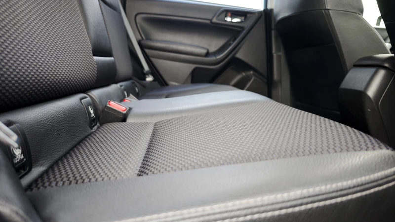 Subaru Forester 2.0 XT AWD, снимка 15 - Автомобили и джипове - 52710400