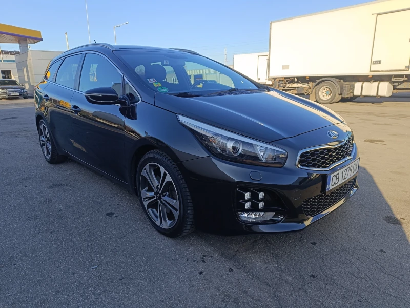 Kia Ceed 1.6 CRDI -GT Line, снимка 3 - Автомобили и джипове - 52757443