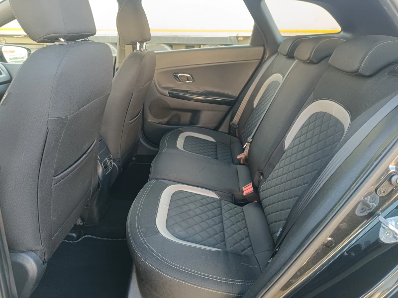 Kia Ceed 1.6 CRDI -GT Line, снимка 9 - Автомобили и джипове - 52757443