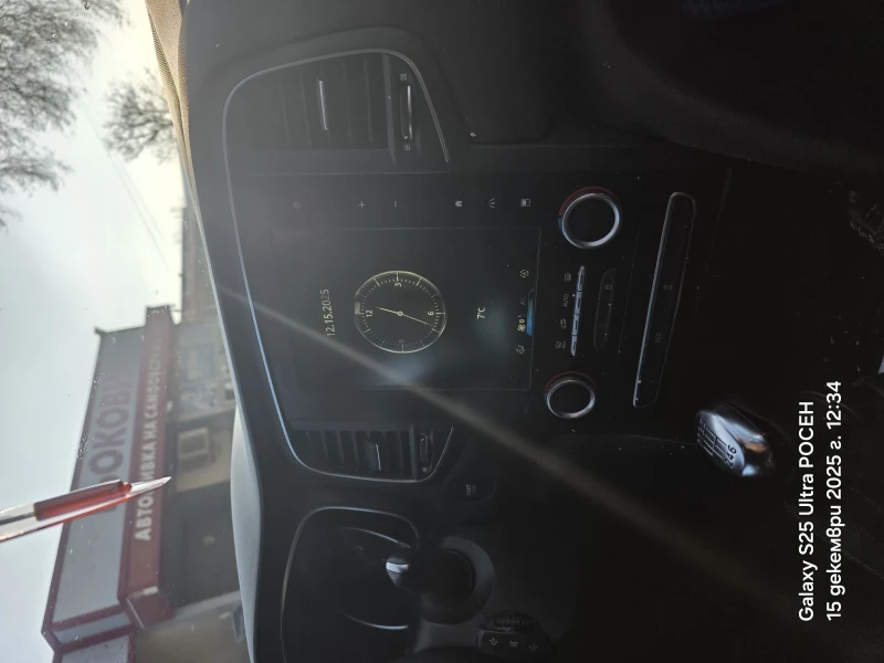 Renault Megane, снимка 17 - Автомобили и джипове - 52801936