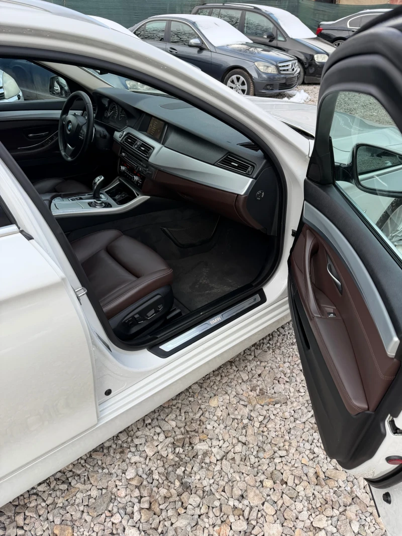 BMW 530 xDrive В отлично състояние 3.0d, снимка 13 - Автомобили и джипове - 52913523