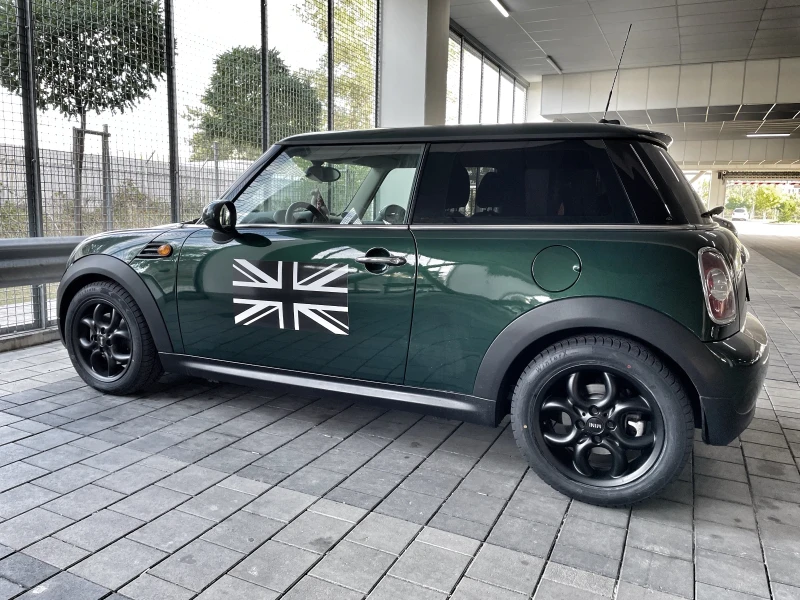 Mini Cooper D Автоматик, 56000 км! Нов!, снимка 17 - Автомобили и джипове - 52917764