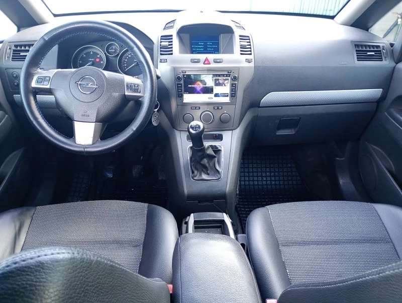 Opel Zafira 1.9, снимка 9 - Автомобили и джипове - 53565345