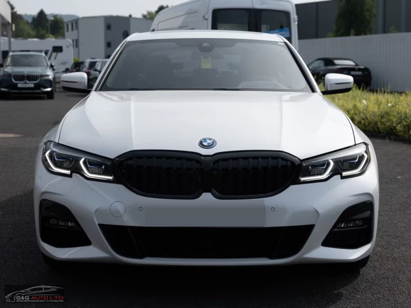 BMW 330 e/292HP/M-SPORT/HUD/LASER/LED/NAVI/CAM/AMBI/676v - 70799 лв. - 49437655 1