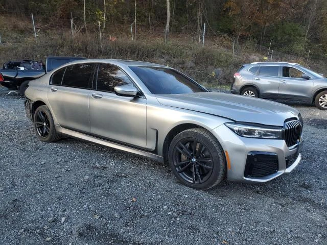 BMW 750 4.4L 8 All wheel drive - изображение 9