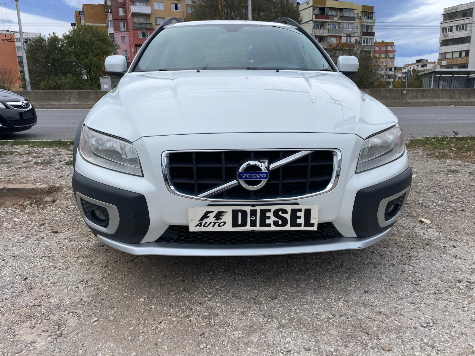 Volvo Xc70 2.0D-D3-163-ITALIA - изображение 2