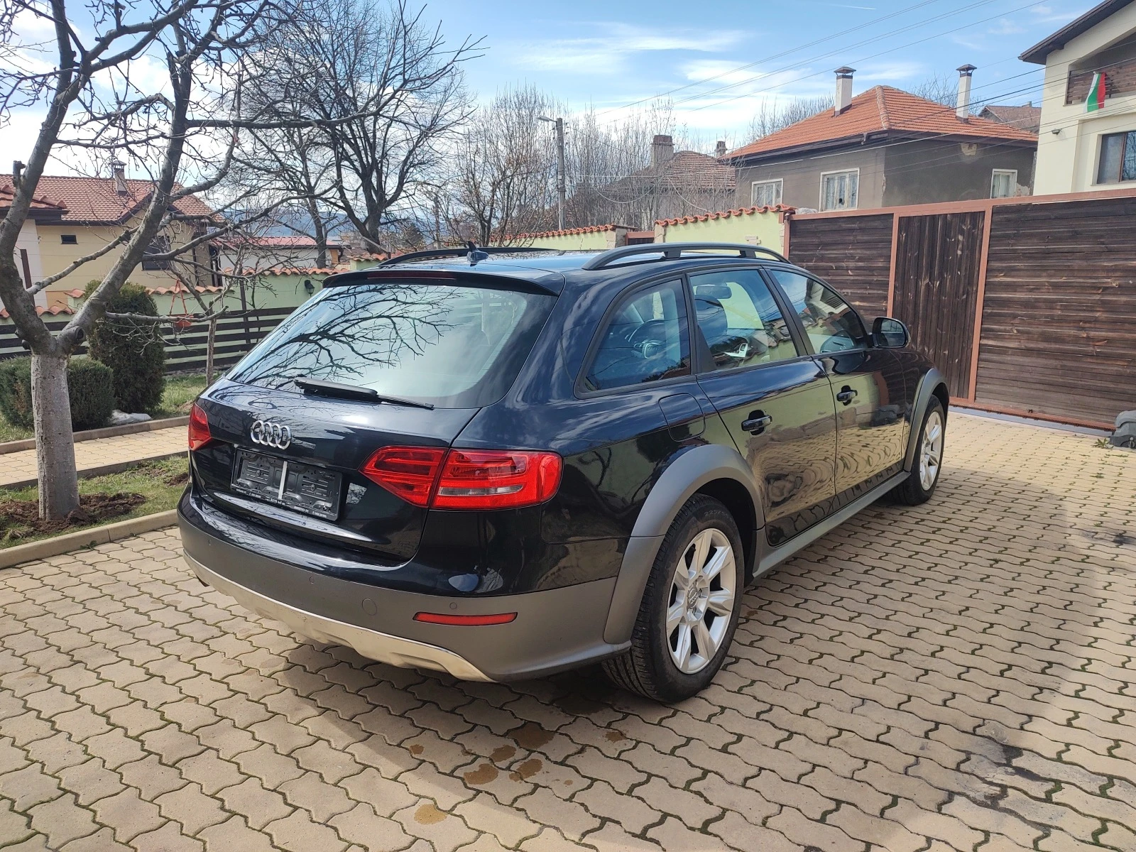 Audi A4 Allroad 2.0-177к.с.-4x4 - изображение 4