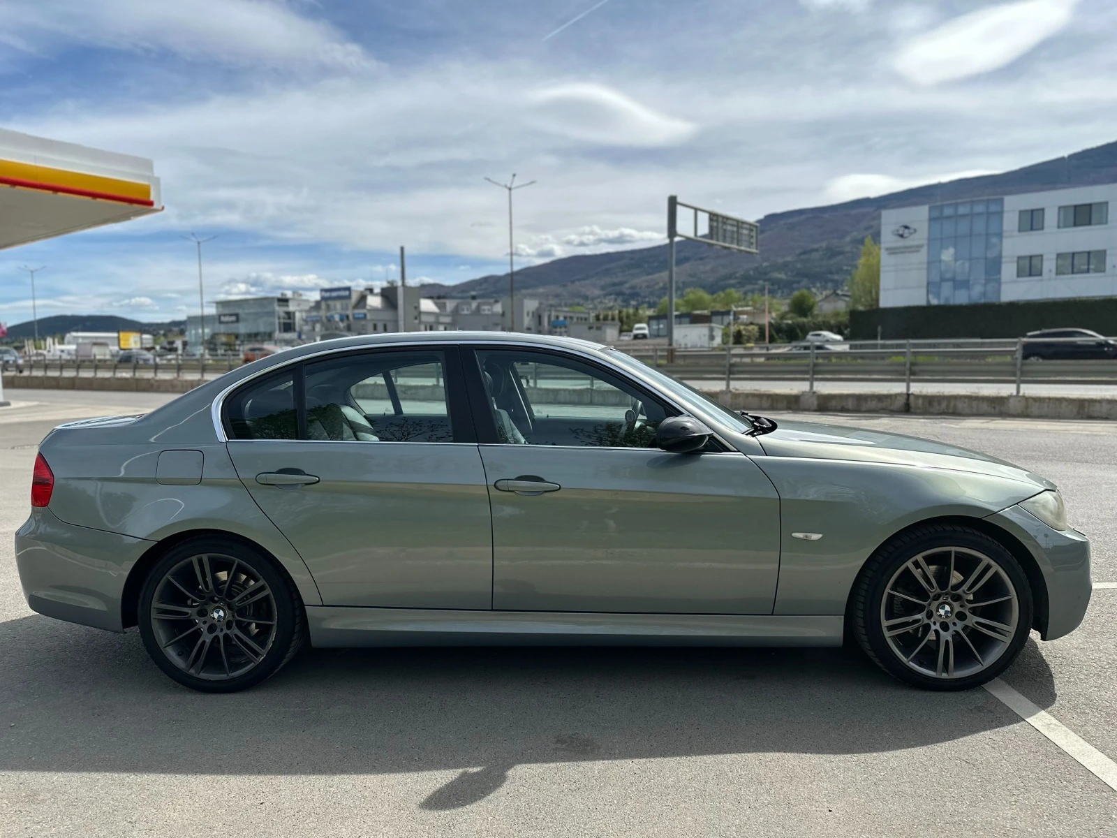 BMW 325 E90 - изображение 4