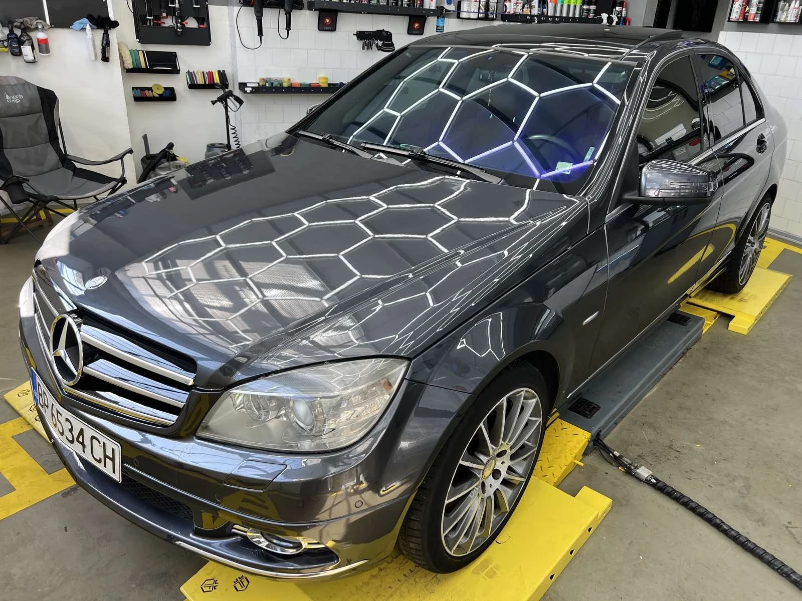 Mercedes-Benz C 320 4MATIC - изображение 3