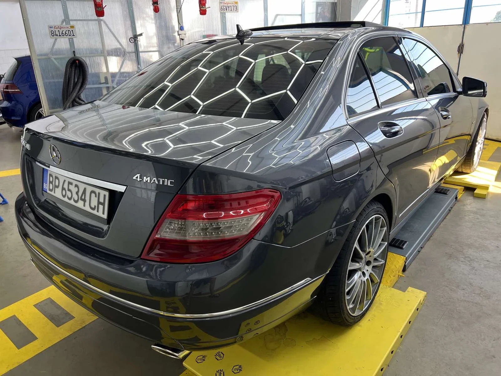 Mercedes-Benz C 320 4MATIC - изображение 6