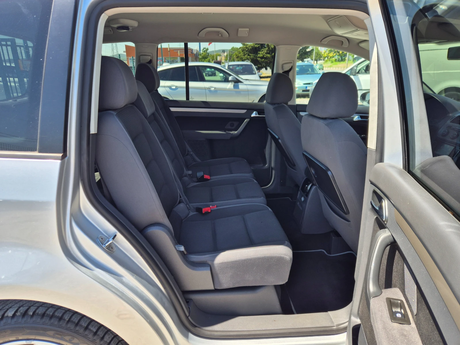 VW Touran 1.9TDI 6+ 1 - изображение 10