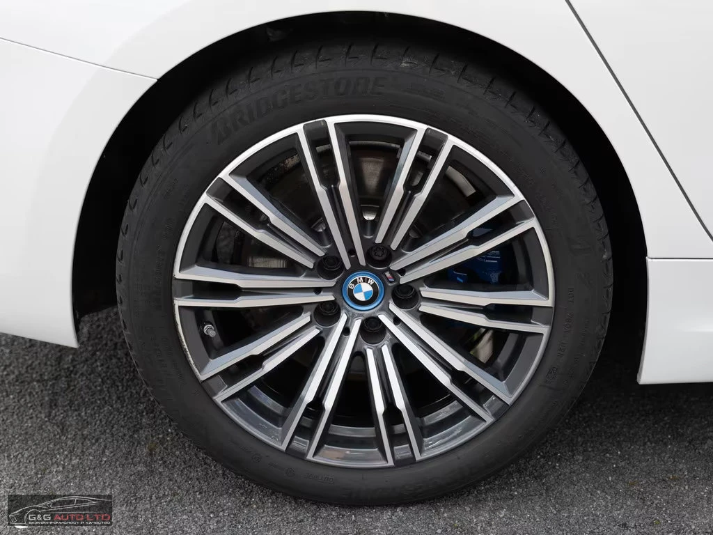 BMW 330 e/292HP/M-SPORT/HUD/LASER/LED/NAVI/CAM/AMBI/676v - изображение 6