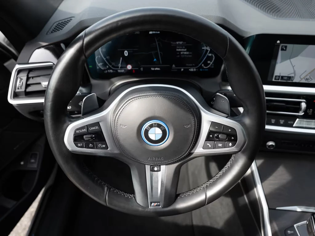 BMW 330 e/292HP/M-SPORT/HUD/LASER/LED/NAVI/CAM/AMBI/676v - изображение 7