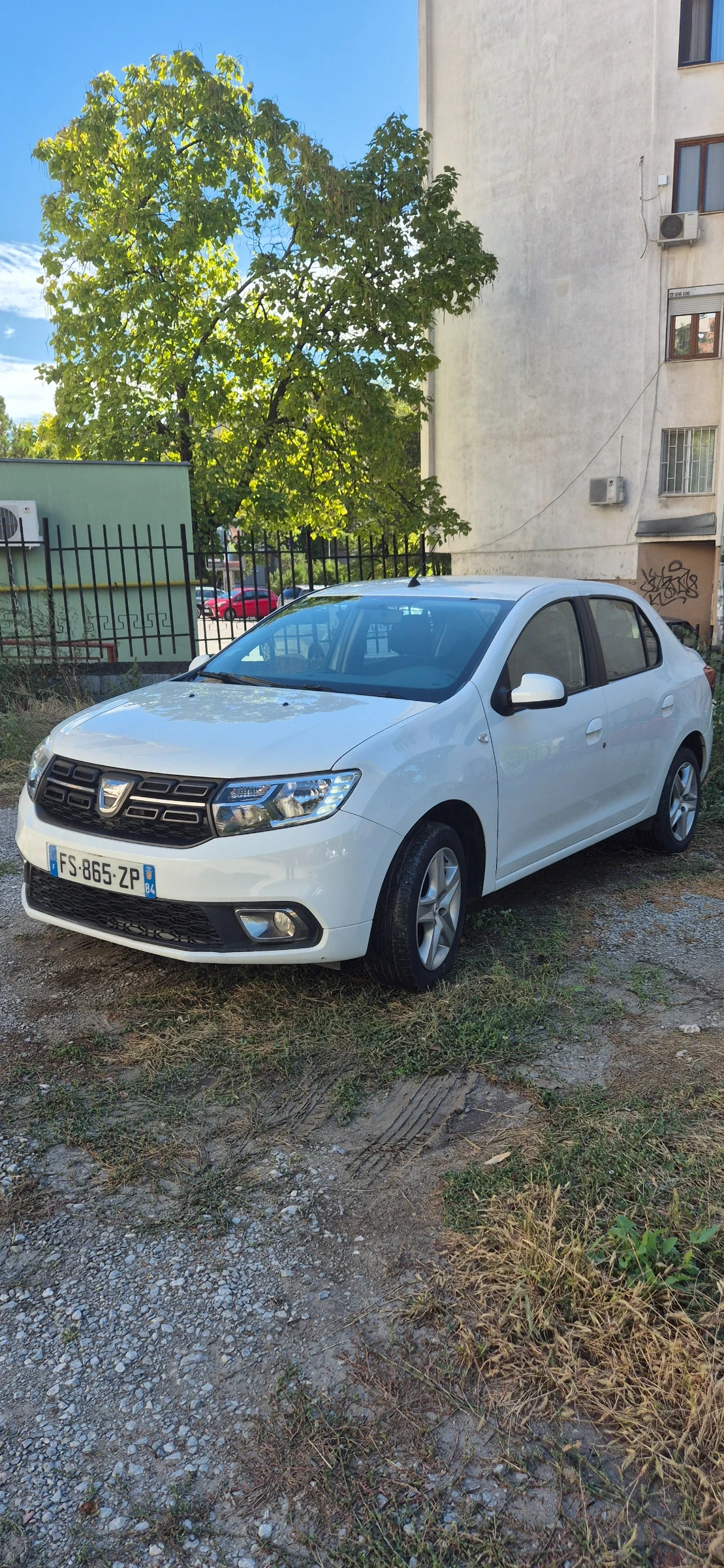 Dacia Logan  - изображение 2