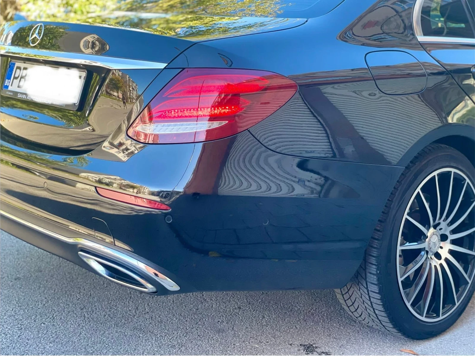 Mercedes-Benz E 350  - изображение 5