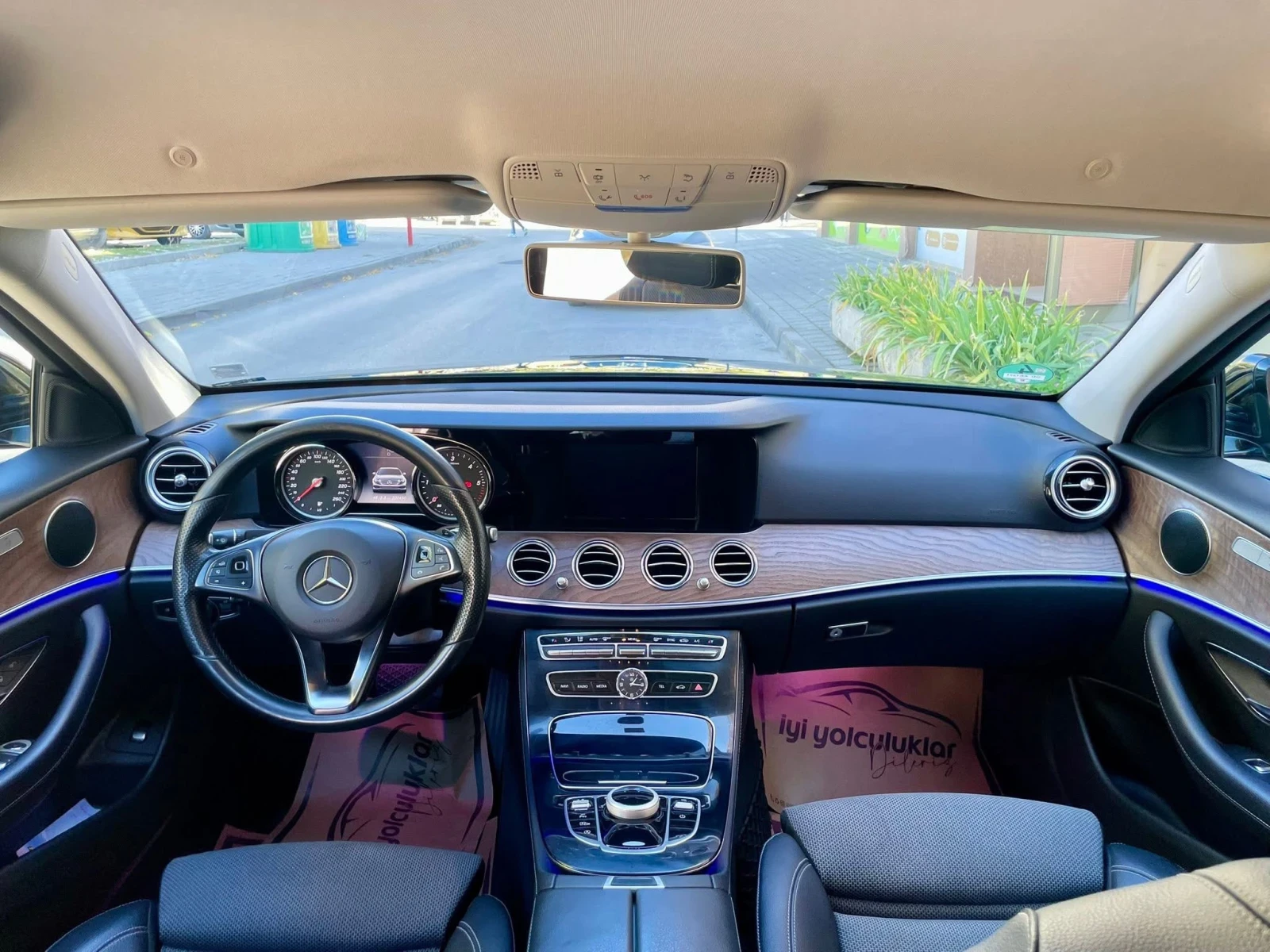 Mercedes-Benz E 350  - изображение 9