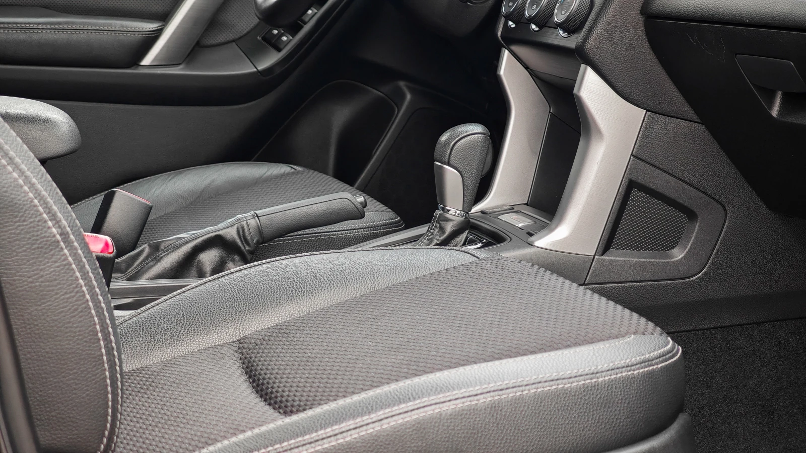 Subaru Forester 2.0 XT AWD | Mobile.bg � ����������� 12