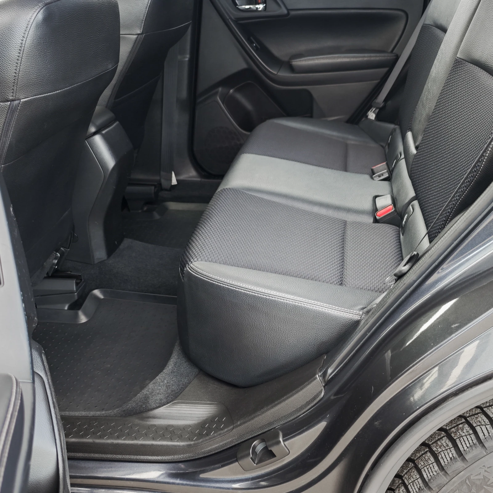 Subaru Forester 2.0 XT AWD - изображение 7