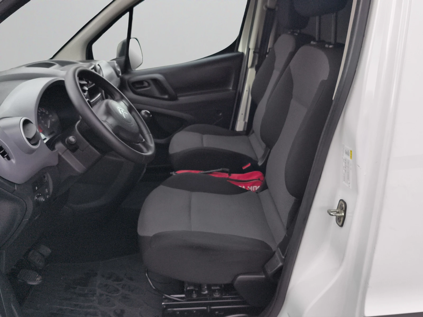 Citroen Berlingo 1.6HDi 75 BVM5 E6 // 1807R17 | Mobile.bg � ����������� 11