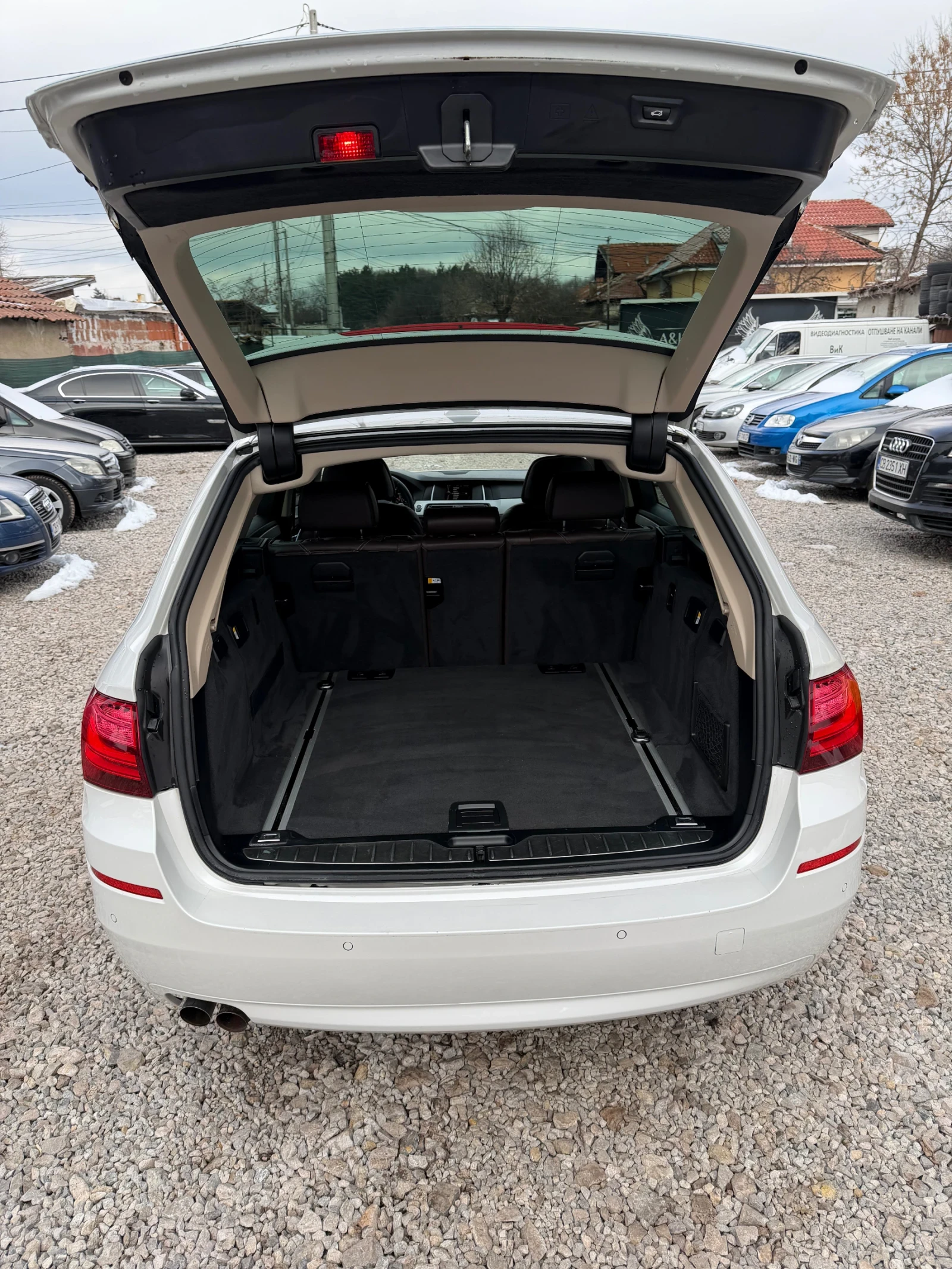 BMW 530 xDrive В отлично състояние 3.0d - изображение 7