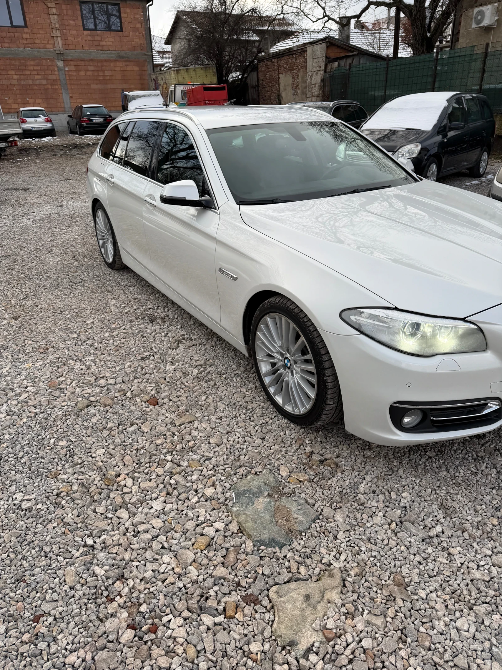 BMW 530 xDrive В отлично състояние 3.0d - изображение 3