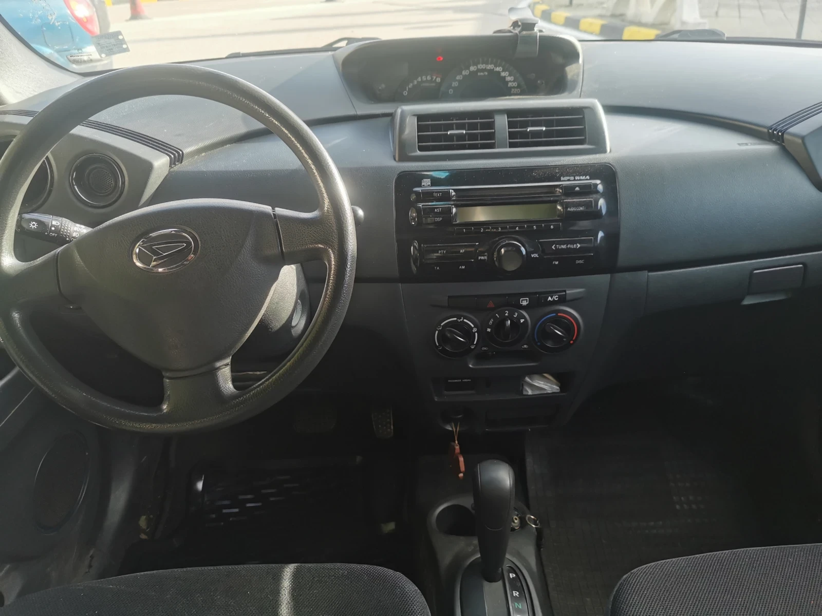 Daihatsu Materia 1.5 автомат ГАЗ - изображение 7
