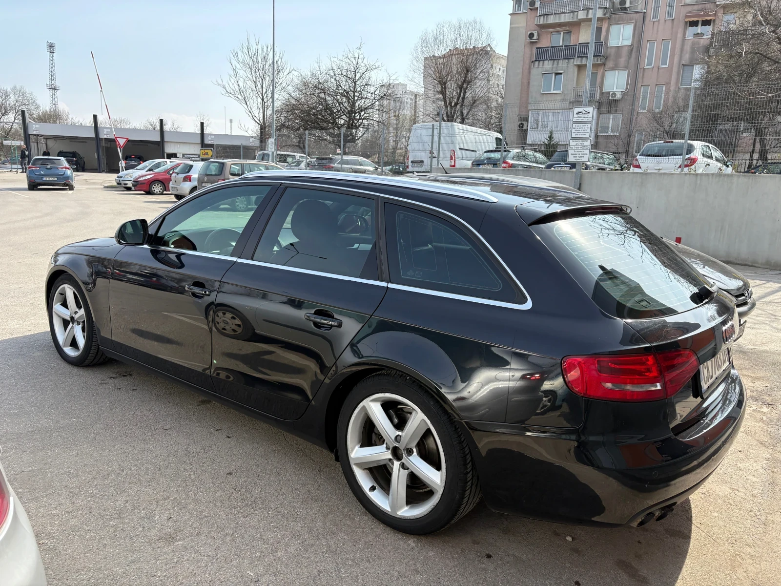 Audi A4 2.0TDI , снимка 4 - Автомобили и джипове - 53756579