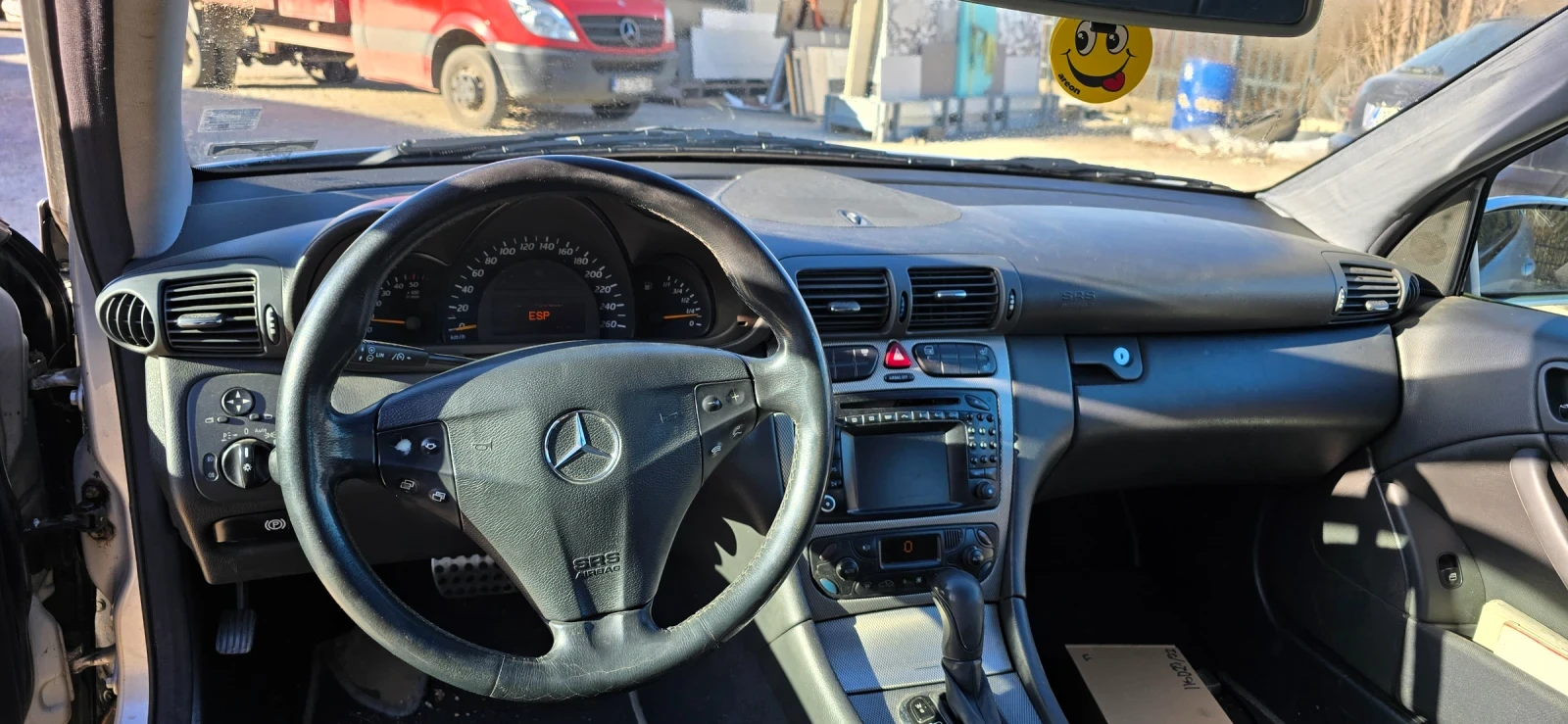 Mercedes-Benz C 220, снимка 8 - Автомобили и джипове - 53799943