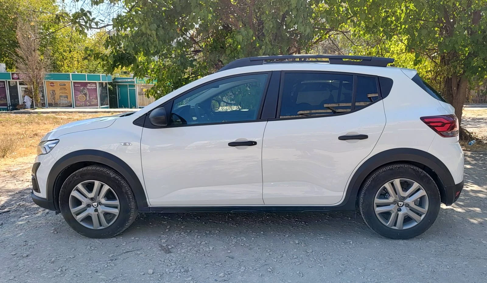 Dacia Sandero Stepway ГАРАНЦИОНЕН, снимка 9 - Автомобили и джипове - 53813691