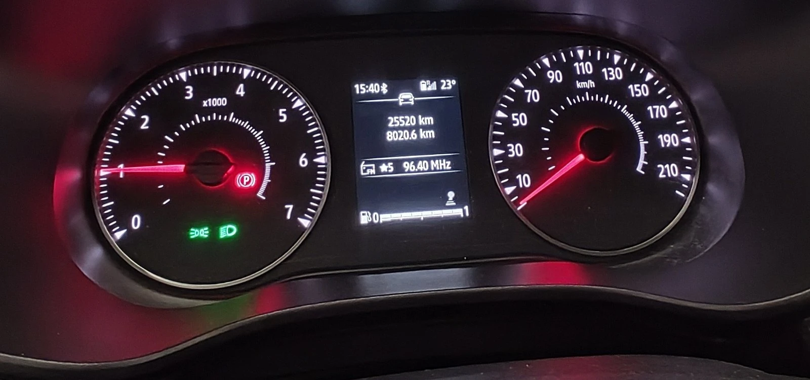 Dacia Sandero Stepway ГАРАНЦИОНЕН, снимка 4 - Автомобили и джипове - 53813691