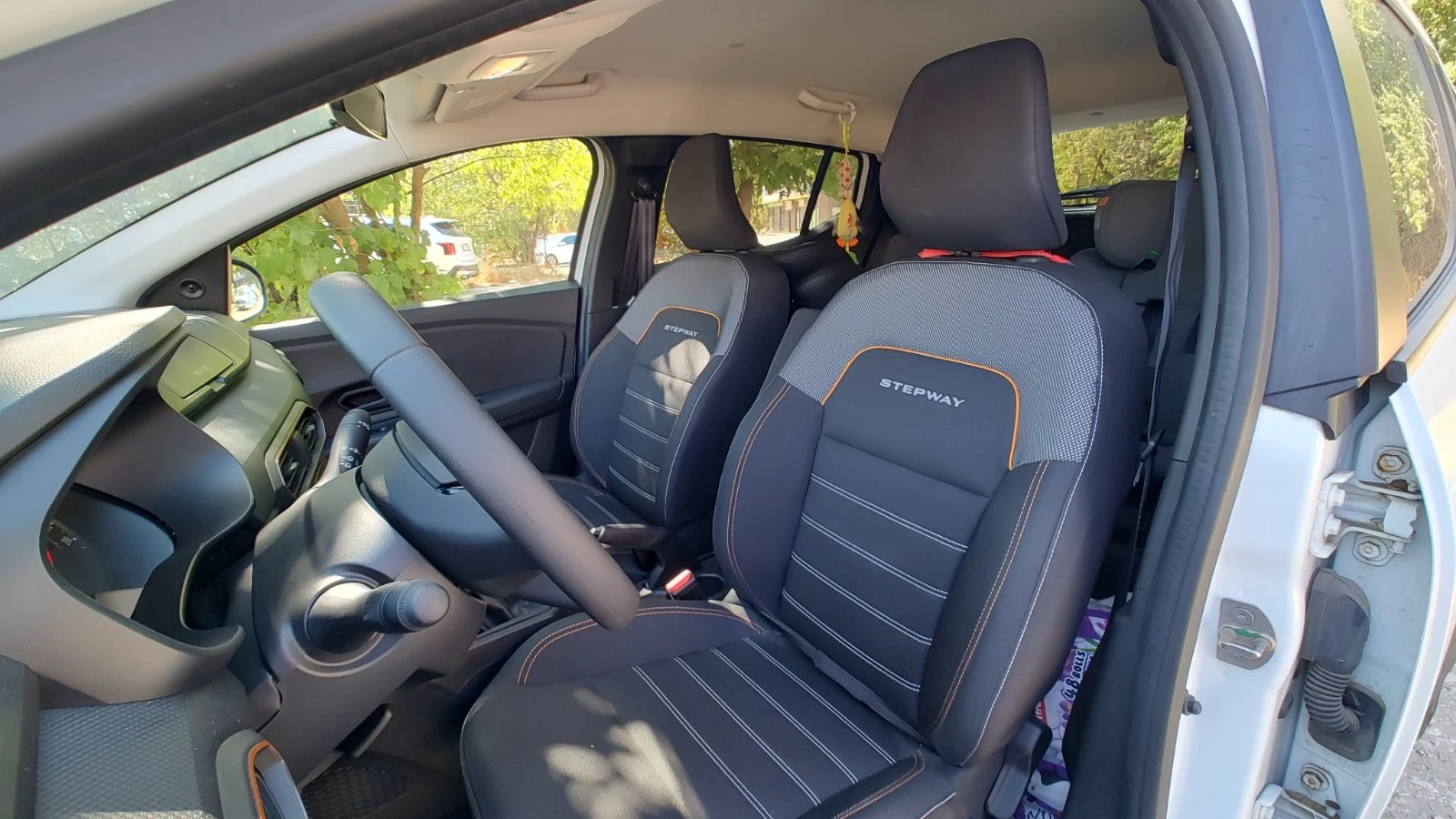 Dacia Sandero Stepway ����������� | Mobile.bg � ����������� 12