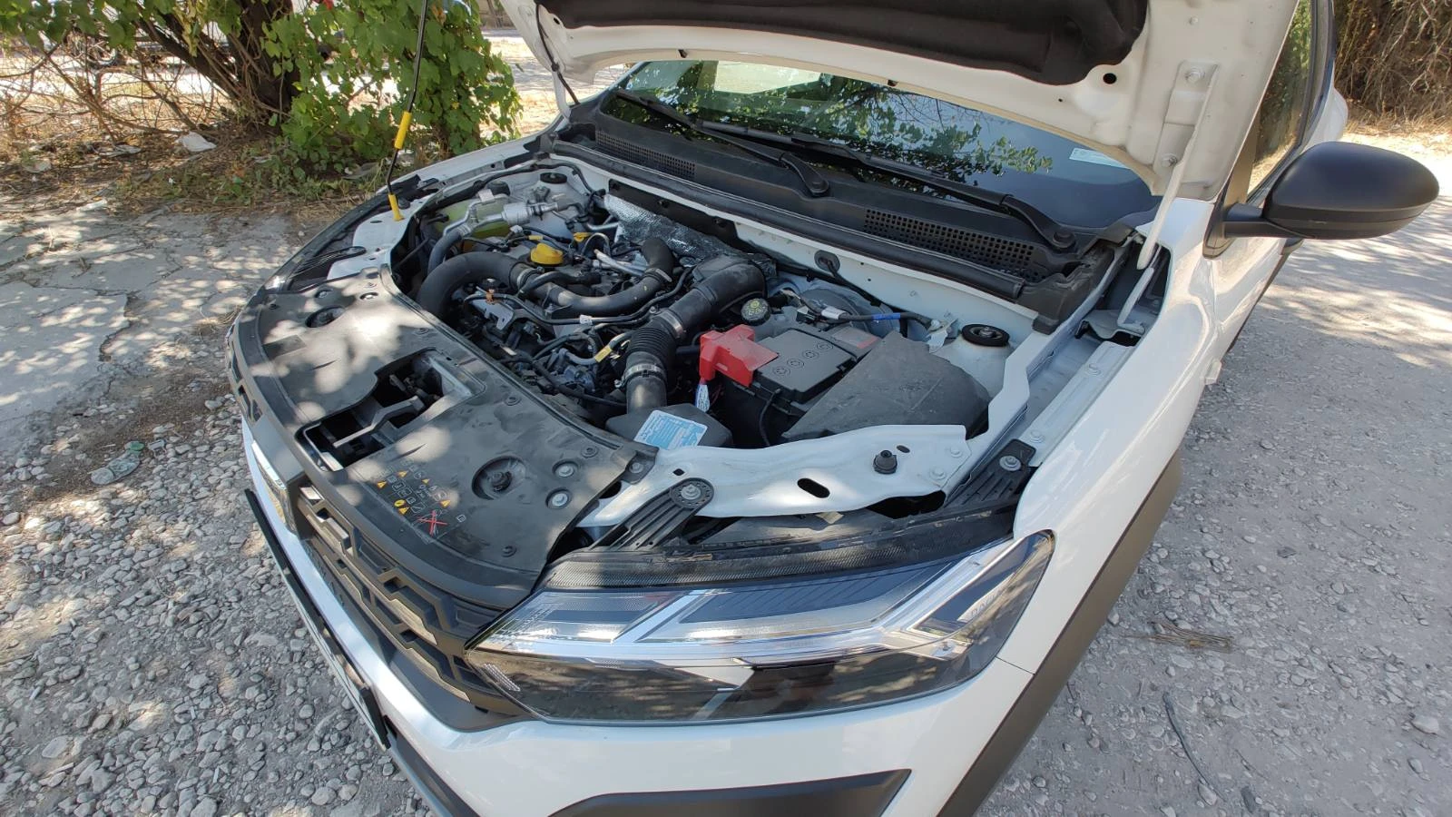 Dacia Sandero Stepway ГАРАНЦИОНЕН, снимка 16 - Автомобили и джипове - 53813691