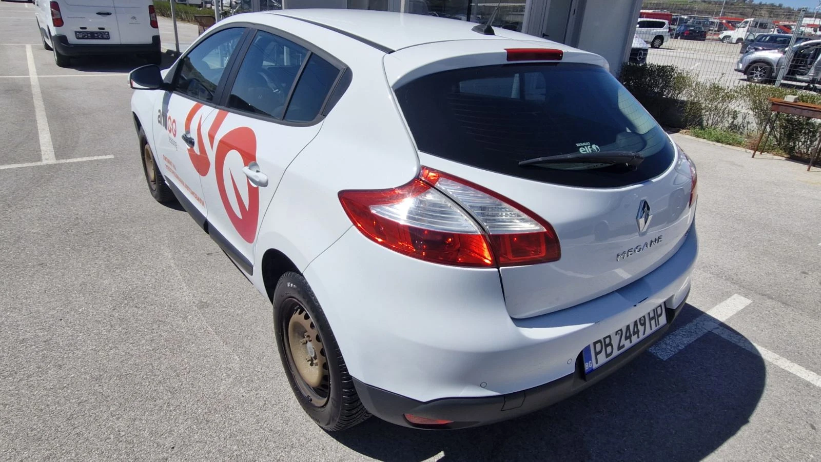 Renault Megane 1.5 dci, снимка 4 - Автомобили и джипове - 54139444