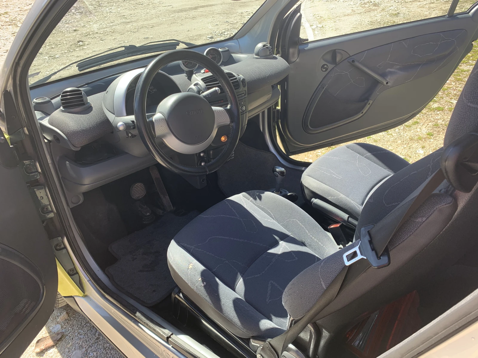 Smart Fortwo Cabrio, снимка 10 - Автомобили и джипове - 54561305