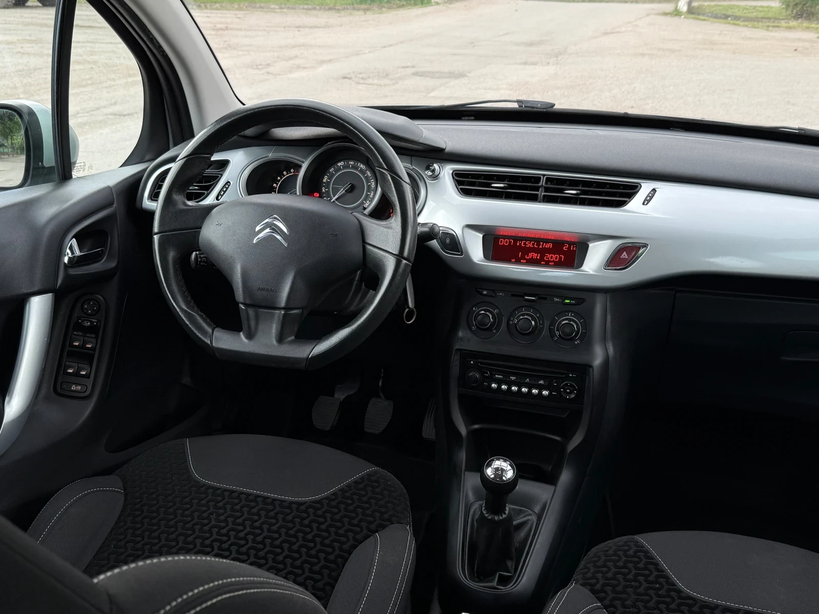 Citroen C3 1.4* Klima* 107хил. км, снимка 13 - Автомобили и джипове - 54646432