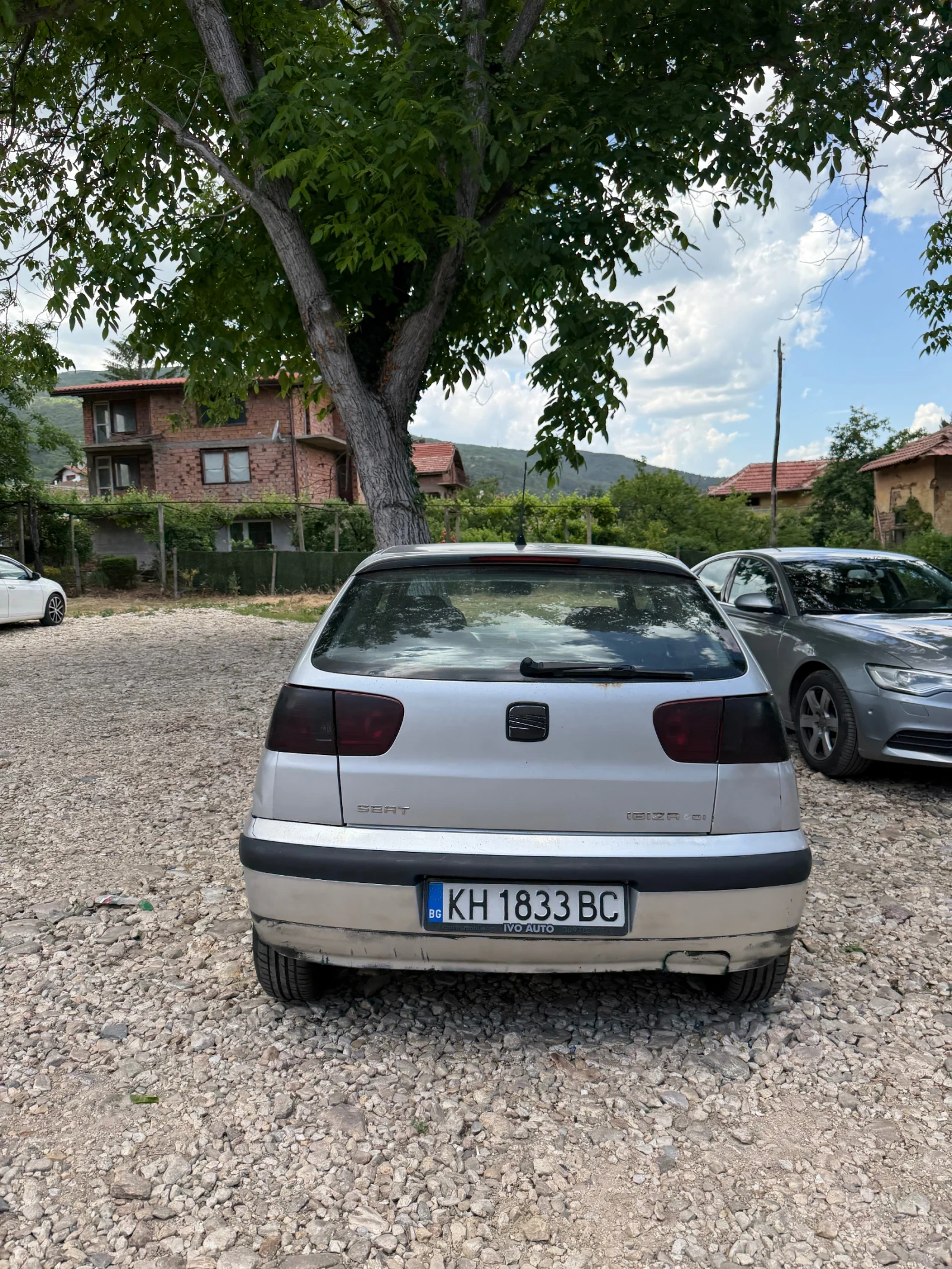 Seat Ibiza, снимка 2 - Автомобили и джипове - 54702123