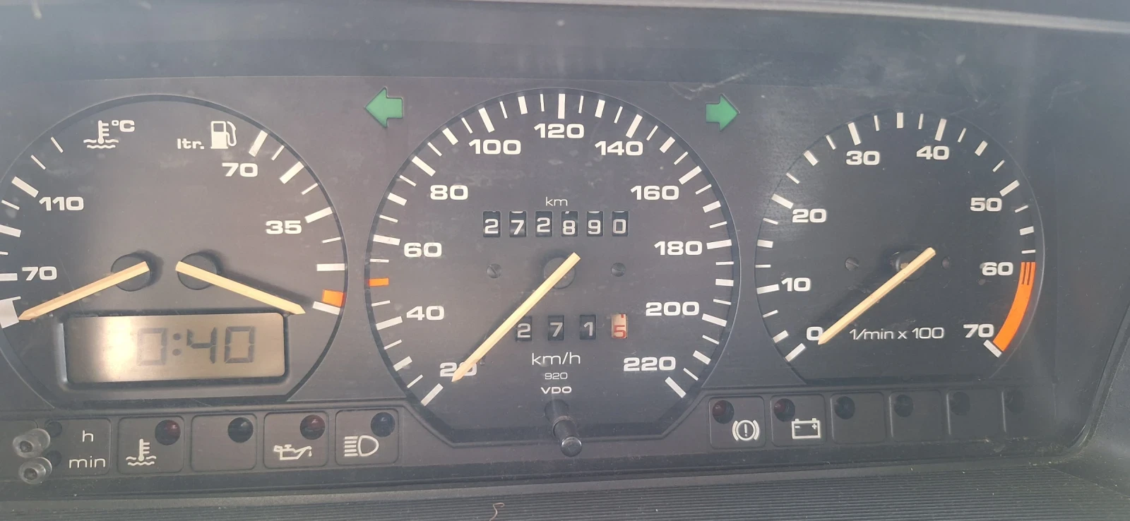 VW Passat, снимка 6 - Автомобили и джипове - 55098192