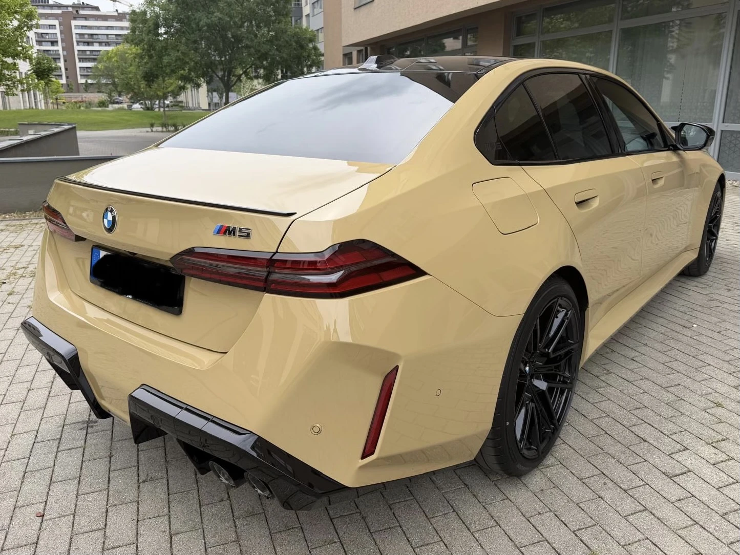 BMW M5 Competition, снимка 2 - Автомобили и джипове - 55126990