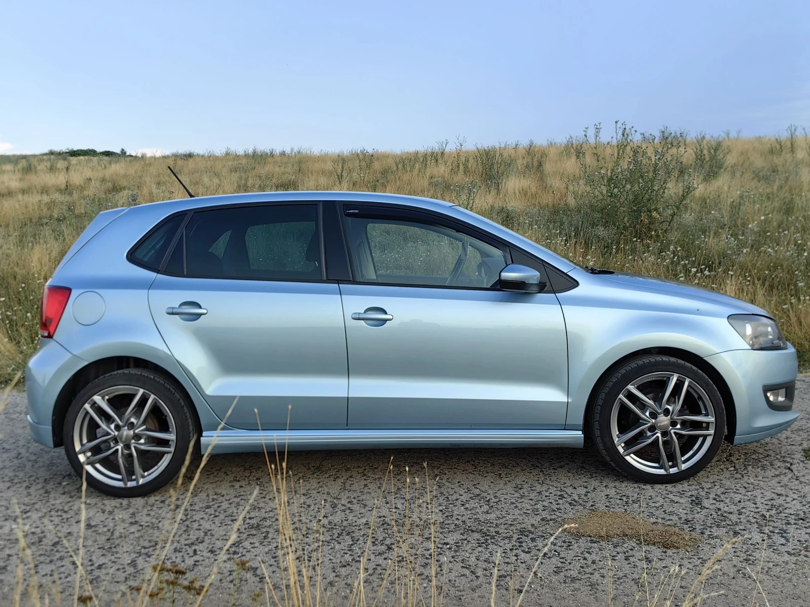 VW Polo R-LINE TOP!!! , снимка 8 - Автомобили и джипове - 55344736