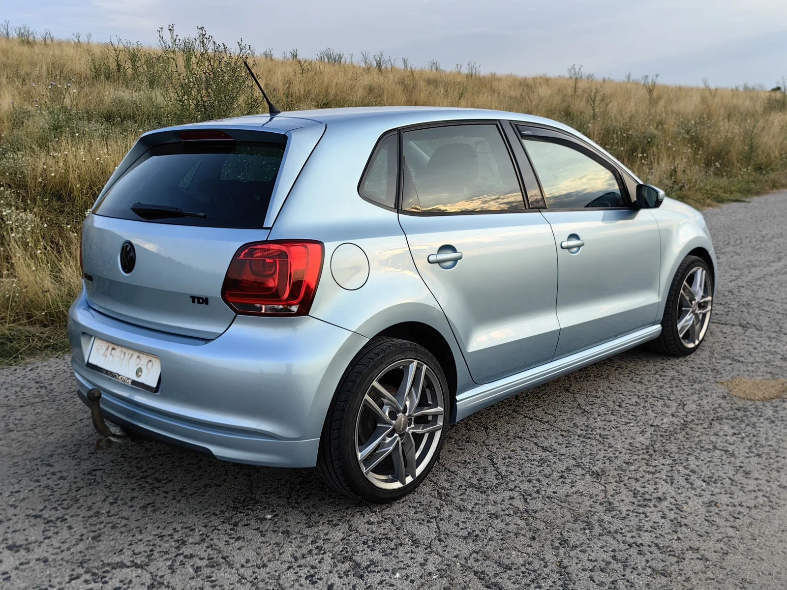 VW Polo R-LINE TOP!!! , снимка 7 - Автомобили и джипове - 55344736