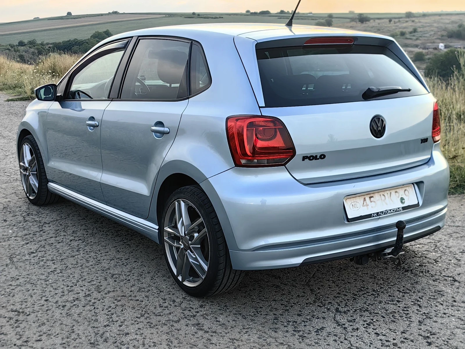 VW Polo R-LINE TOP!!! , снимка 5 - Автомобили и джипове - 55344736