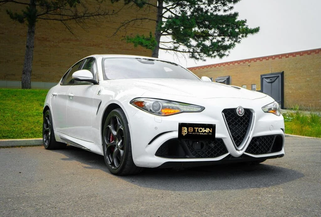 Alfa Romeo Giulia QUADROFOGLIO* CARBON* HK* 