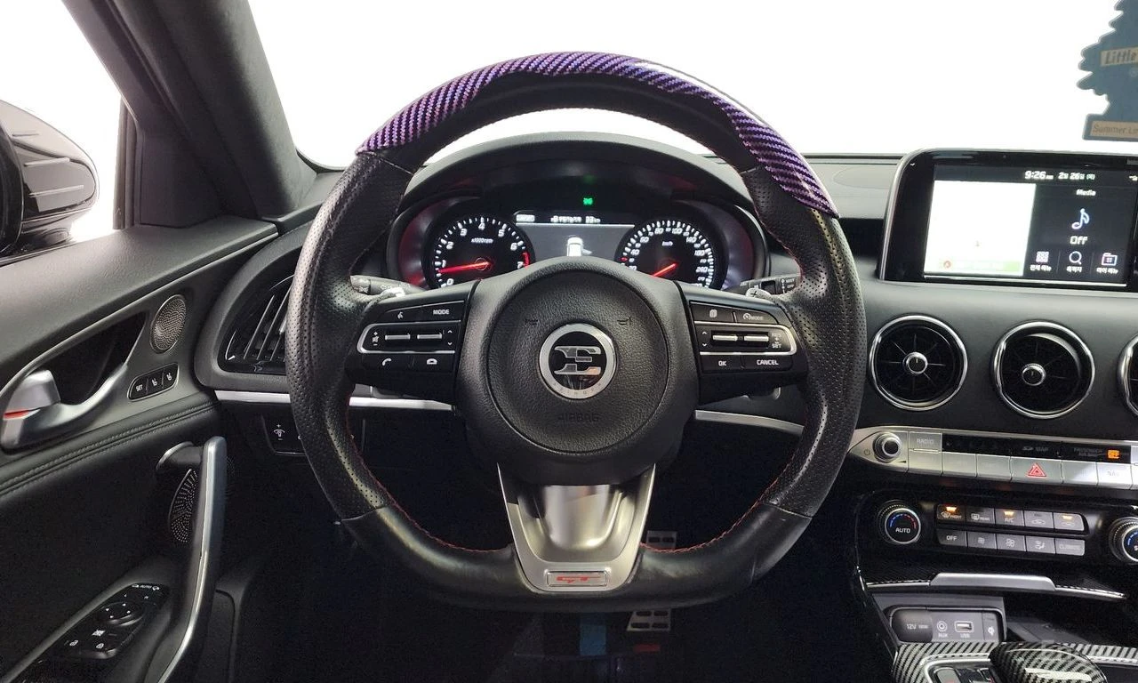 Kia Stinger 3.3* TURBO* GT* ОБДУХВАНЕ* ДИСТРОНИК* ХЕДЪП* 360КА, снимка 8 - Автомобили и джипове - 55536963