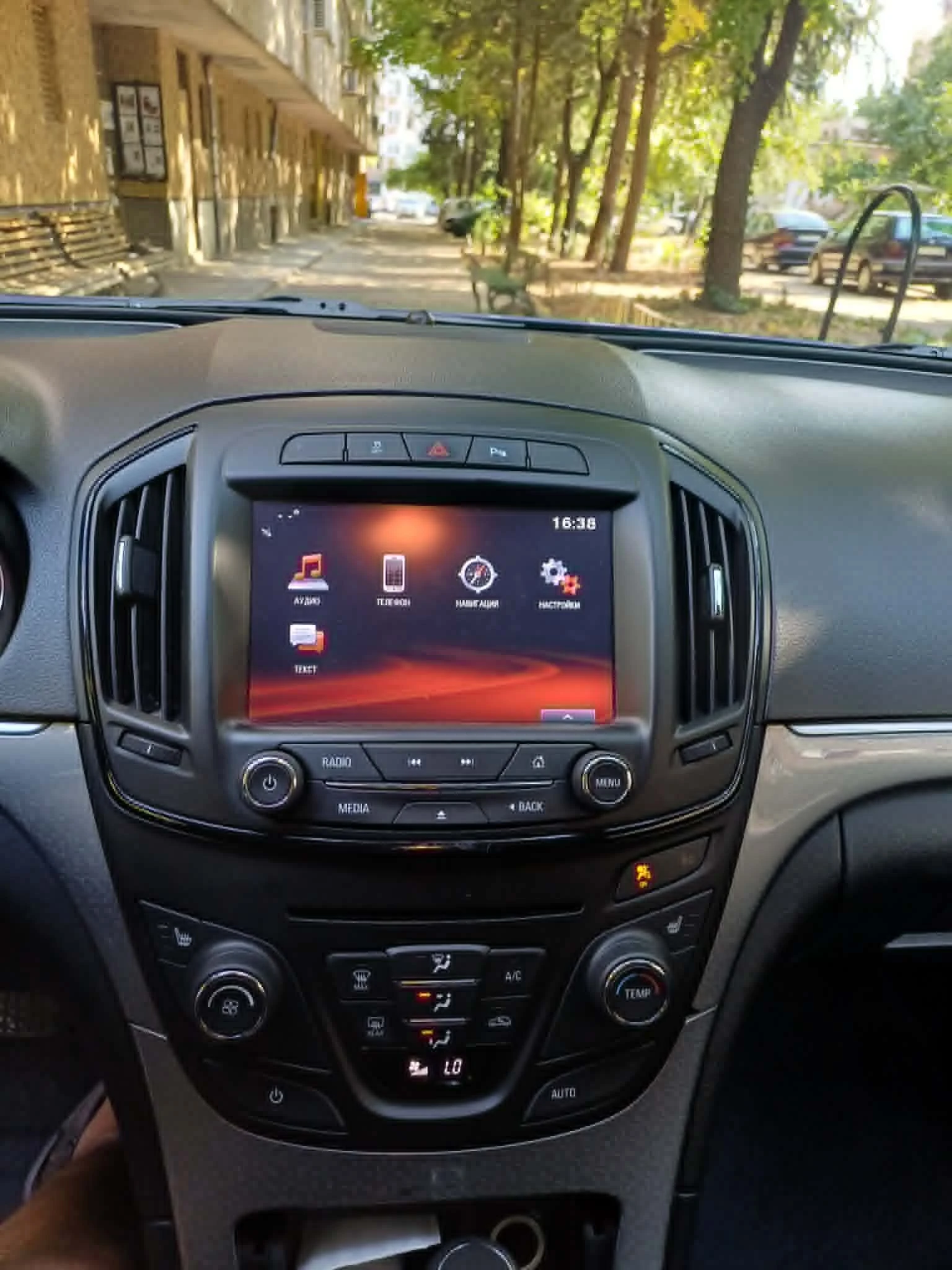 Opel Insignia  sport tourer sw , снимка 10 - Автомобили и джипове - 55565843