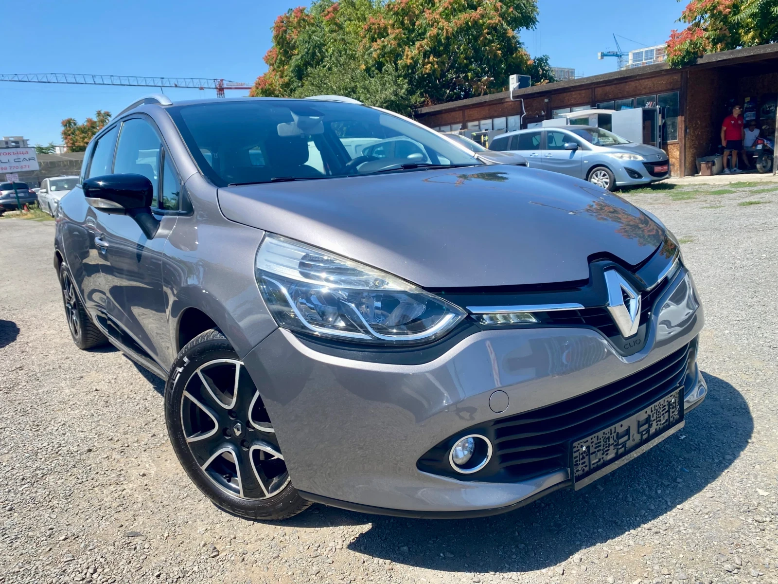Renault Clio, снимка 2 - Автомобили и джипове - 55689969