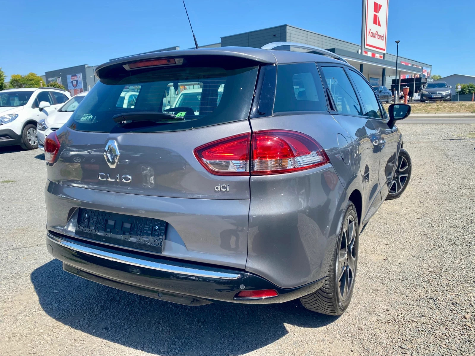Renault Clio, снимка 4 - Автомобили и джипове - 55689969