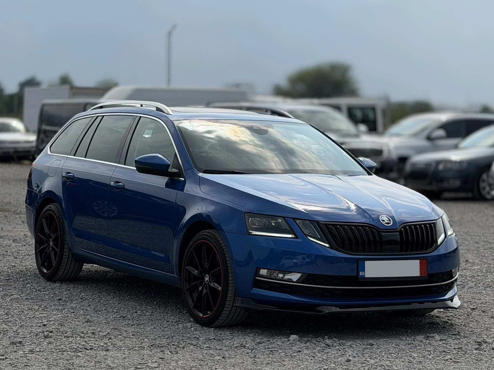 Skoda Octavia 2.0 Tdi, 4x4, DSG, печка, панорама, снимка 3 - Автомобили и джипове - 55724133